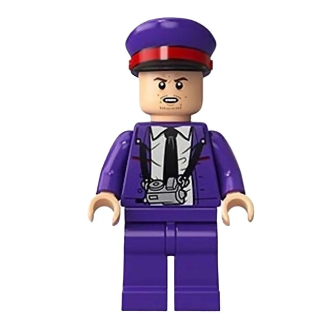 LEGO Minifigure - Stanley (Stan) Shunpike - Knight Bus Conductor Uniform with Black Tie, Hat with Red Band (2019) [HARRY POTTER]